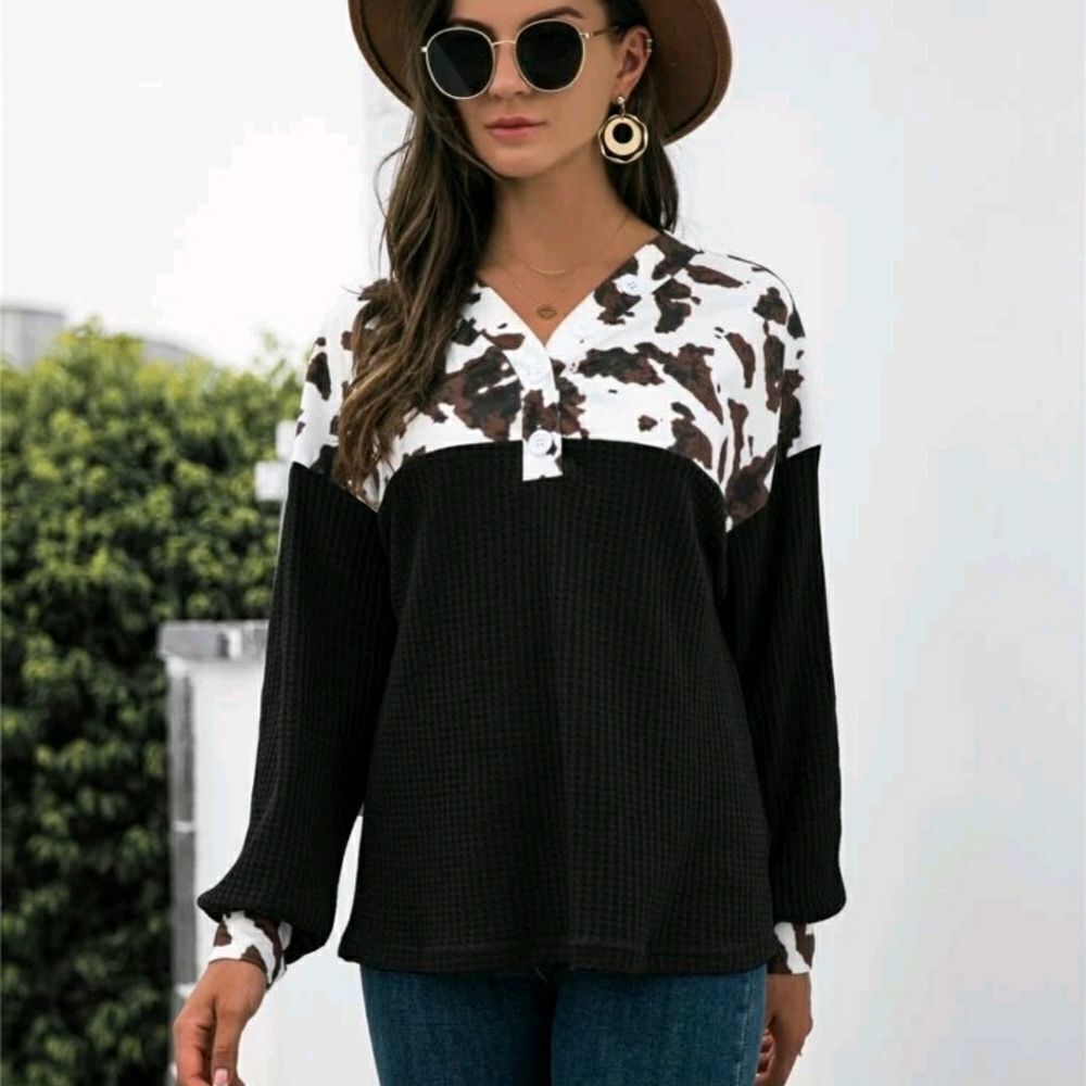 Cow Panel Half Button Sweatshirt - Picture 5 of 7